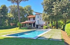 Villa – Marina di Pietrasanta, Pietrasanta, Toscane,  Italie. 3,300 € par semaine