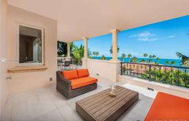 Appartement – Fisher Island Drive, Miami Beach, Floride,  Etats-Unis. $4,500 par semaine