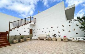 Maison en ville – Granadilla, Îles Canaries, Espagne. 389,000 €