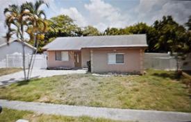 Maison en ville – North Lauderdale, Broward, Floride,  Etats-Unis. $430,000