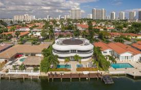 9 pièces villa 620 m² à North Miami Beach, Etats-Unis. $2,980,000