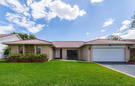 Maison en ville – Boca Raton, Floride, Etats-Unis. $749,000