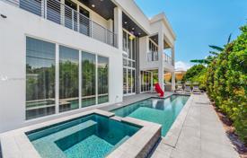 Villa – Sunny Isles Beach, Floride, Etats-Unis. 4,356,000 €