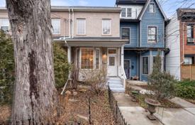Maison mitoyenne – Stafford Street, Old Toronto, Toronto,  Ontario,   Canada. C$1,269,000