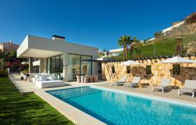 5 pièces villa 600 m² à Marbella, Espagne. 13,000 € par semaine