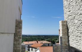 Maison en ville – Porec, Comté d'Istrie, Croatie. 310,000 €