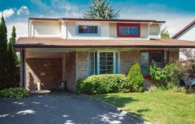 Maison mitoyenne – North York, Toronto, Ontario,  Canada. 777,000 €