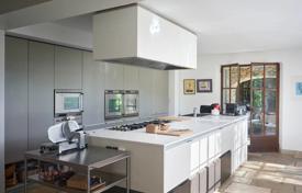 6 pièces villa à Mougins, France. 10,500 € par semaine