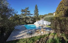 Villa – Provence-Alpes-Côte d'Azur, France. 6,200 € par semaine