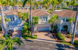 Maison en ville – Aventura, Floride, Etats-Unis. $1,700,000