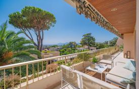 5 pièces appartement à Cannes, France. 2,480,000 €