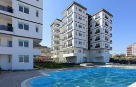 Appartement Meublé Dans un Complexe avec Piscine à Kepez Antalya. $88,000