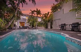 Villa – Miami, Floride, Etats-Unis. 4,000 € par semaine