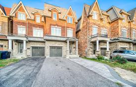 Maison mitoyenne – Scarborough, Toronto, Ontario,  Canada. C$1,563,000