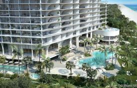 Bâtiment en construction – Collins Avenue, Miami, Floride,  Etats-Unis. 2,657,000 €