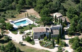 Villa – Provence-Alpes-Côte d'Azur, France. 12,800 € par semaine