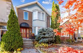 4 pièces maison en ville à Old Toronto, Canada. C$1,895,000