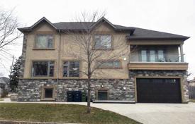 Maison en ville – North York, Toronto, Ontario,  Canada. C$2,158,000