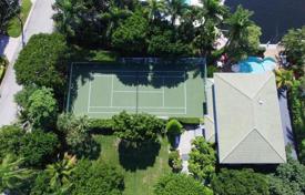 7 pièces villa 594 m² à Fort Lauderdale, Etats-Unis. $2,274,000