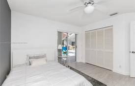Maison en ville – Coral Springs, Floride, Etats-Unis. $825,000