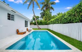Villa – Miami Beach, Floride, Etats-Unis. $1,350,000