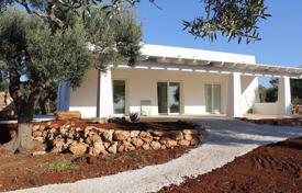5 pièces villa 200 m² en Province of Lecce, Italie. 6,000 € par semaine