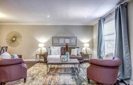 5 pièces maison mitoyenne à North York, Canada. C$969,000