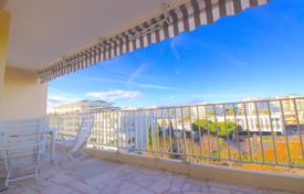 Appartement – Cannes, Côte d'Azur, France. 408,000 €