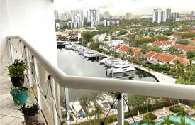 Copropriété – Yacht Club Drive, Aventura, Floride,  Etats-Unis. $470,000