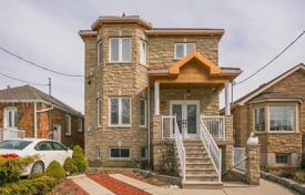 5 pièces maison en ville à Old Toronto, Canada. C$2,182,000