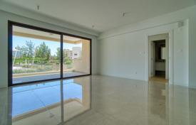 3 pièces appartement dans un nouvel immeuble en Paphos, Chypre. 575,000 €