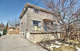 4 pièces maison mitoyenne à East York, Canada. C$1,059,000