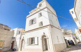 15 pièces appartement dans un nouvel immeuble 300 m² à Castrignano del Capo, Italie. 350,000 €