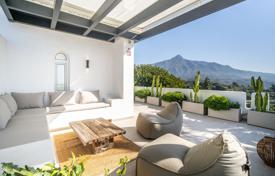 9 pièces maison mitoyenne 267 m² à Nueva Andalucia, Espagne. 1,895,000 €