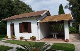Villa – Sabaudia, Latium, Italie. $10,800 par semaine