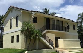 4 pièces villa 220 m² en Miami, Etats-Unis. 2,583,000 €