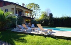 Villa – Forte dei Marmi, Toscane, Italie. 10,800 € par semaine
