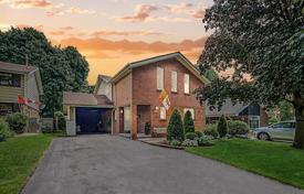 Maison en ville – Scarborough, Toronto, Ontario,  Canada. C$1,124,000