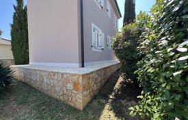 4 pièces maison en ville 145 m² à Medulin, Croatie. 580,000 €