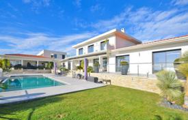 Villa – Mougins, Côte d'Azur, France. 3,800,000 €