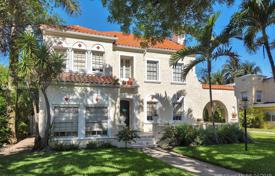 Villa – Miami Beach, Floride, Etats-Unis. $2,099,000