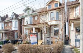 Maison mitoyenne – Manning Avenue, Old Toronto, Toronto,  Ontario,   Canada. C$1,784,000