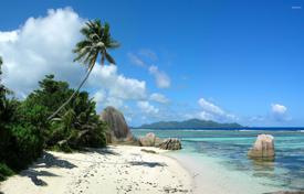 Terrain – La Digue, Seychelles. $395,000