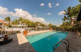 Villa – Coral Gables, Floride, Etats-Unis. $2,250,000