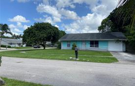 Maison en ville – Lake Worth, Palm Beach, Floride,  Etats-Unis. $455,000