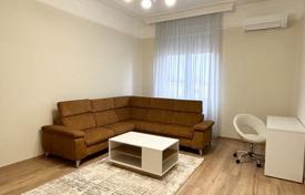 4 pièces maison mitoyenne 140 m² à Debrecen, Hongrie. 2,800 € par semaine