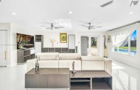 Maison en ville – Davie, Broward, Floride,  Etats-Unis. $1,000,000