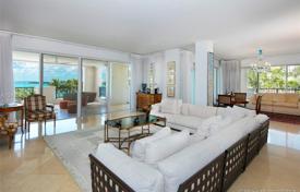 Appartement – Fisher Island Drive, Miami Beach, Floride,  Etats-Unis. 5,300 € par semaine