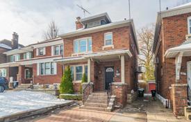 3 pièces maison en ville à Old Toronto, Canada. C$1,946,000