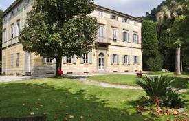 Villa – Lucques, Toscane, Italie. 3,300,000 €